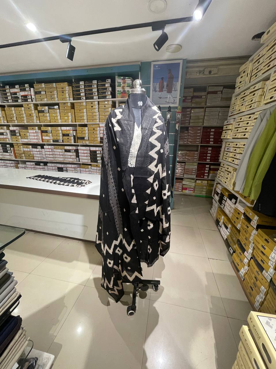 Black  printed straight cut kurta | AS-00181