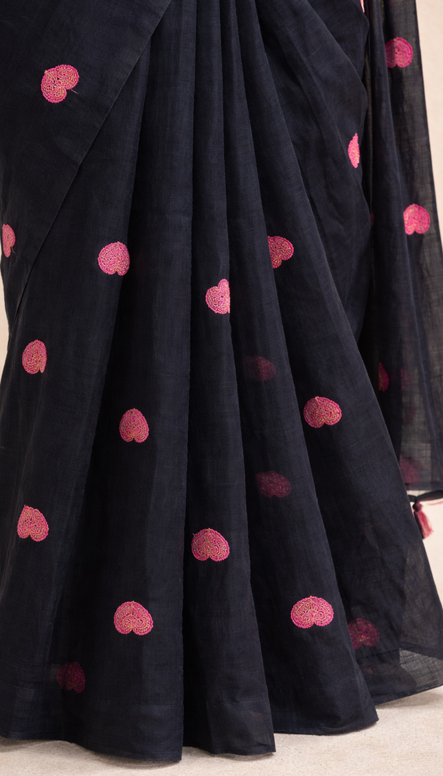 Black Pure  Mul Cotton Saree | Pink Floral Buti Embroidery |CS8_4