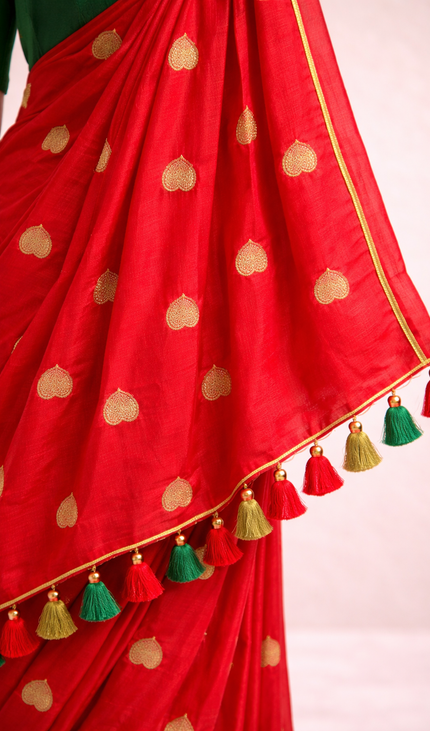 Red Mul Cotton Saree With  Blue & Green Tassel in Pallu| CS8_1