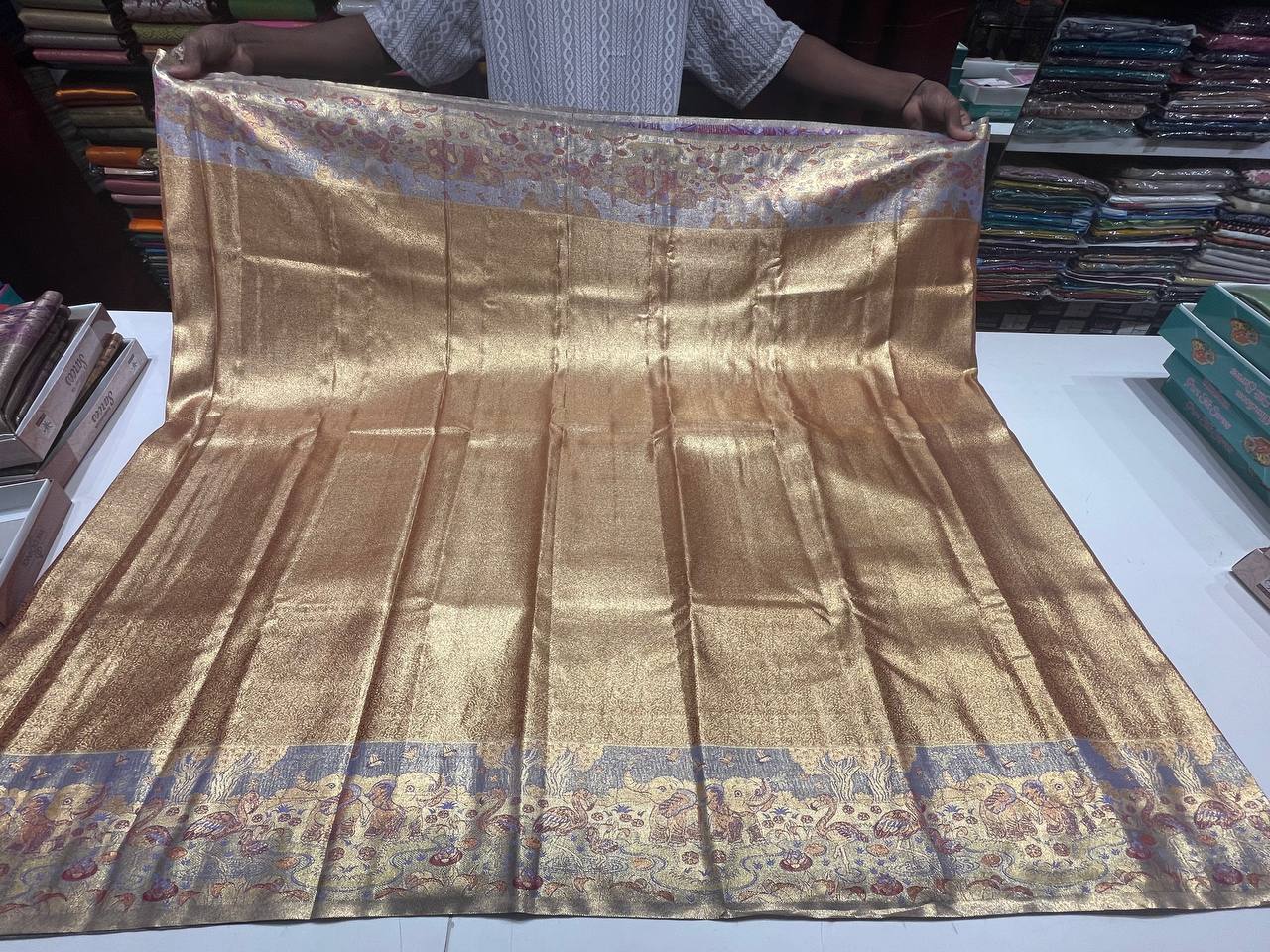 Brown Kanchipuram Silk Saree With Butta Design| AS-00143
