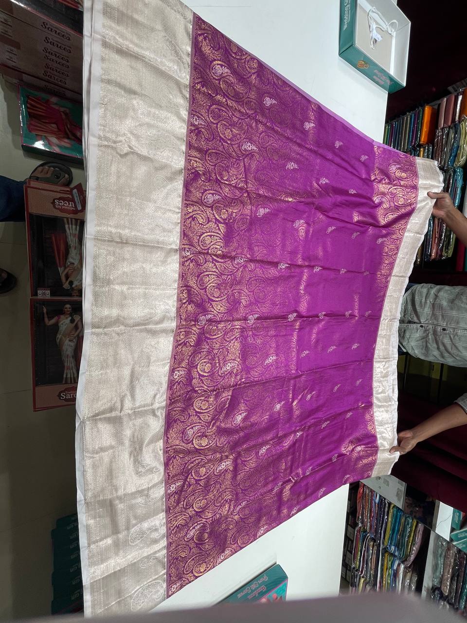 Red Kanchipuram Silk Saree With Butta Design| AS-00129