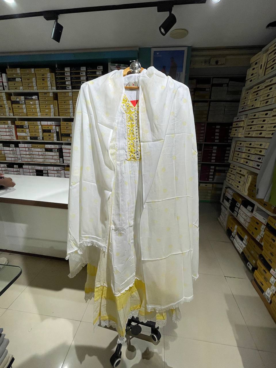 White embroidery straight cut kurta with dupatta| AS-00182