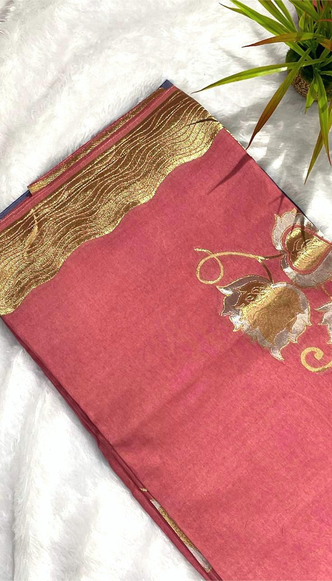 Peach Crepe Silk Saree with Gold Zari Wavy Border – Festive Wear|DS5