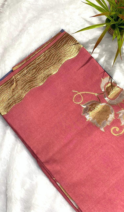 Peach Crepe Silk Saree with Gold Zari Wavy Border – Festive Wear|DS5