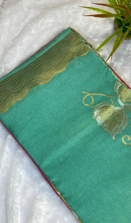 Green Premium Crepe Silk Saree with Gold Zari Wavy Border & Leaf Motif Design|DS5