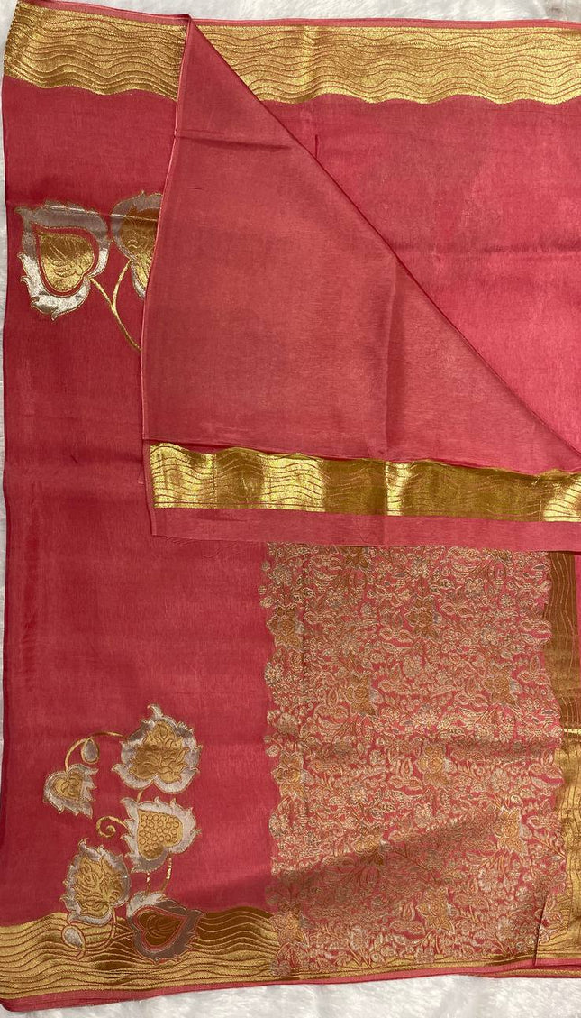 Peach Crepe Silk Saree with Gold Zari Wavy Border – Festive Wear|DS5