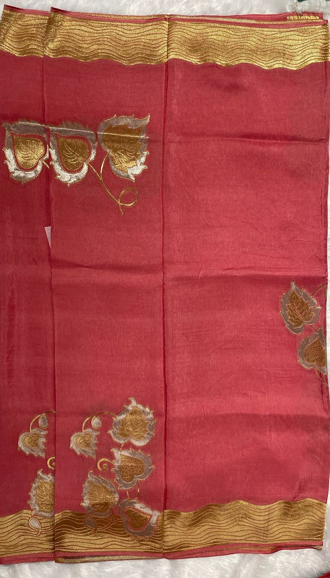 Peach Crepe Silk Saree with Gold Zari Wavy Border – Festive Wear|DS5