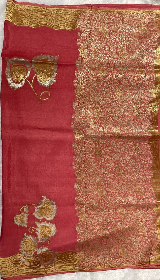 Peach Crepe Silk Saree with Gold Zari Wavy Border – Festive Wear|DS5