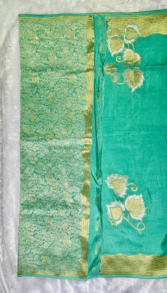 Green Premium Crepe Silk Saree with Gold Zari Wavy Border & Leaf Motif Design|DS5