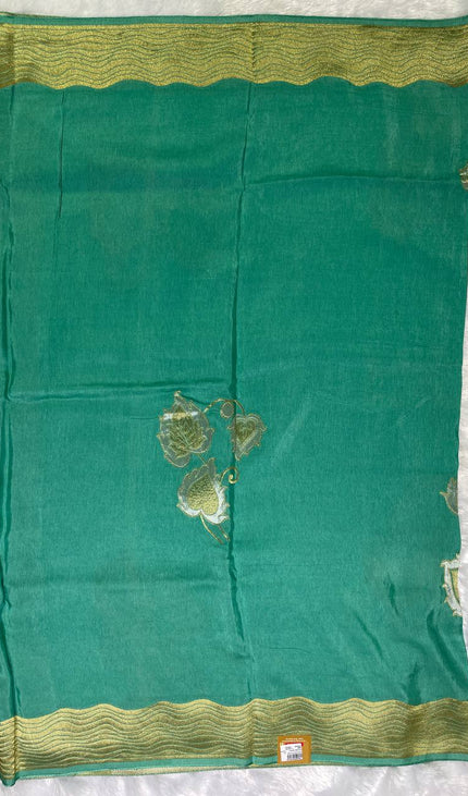 Green Premium Crepe Silk Saree with Gold Zari Wavy Border & Leaf Motif Design|DS5