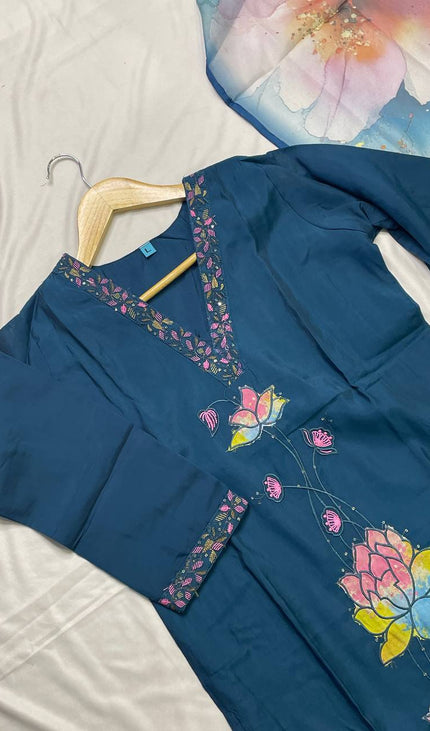 Navy Hand-Painted Lotus Kurta Set with Floral Dupatta|SC15_1