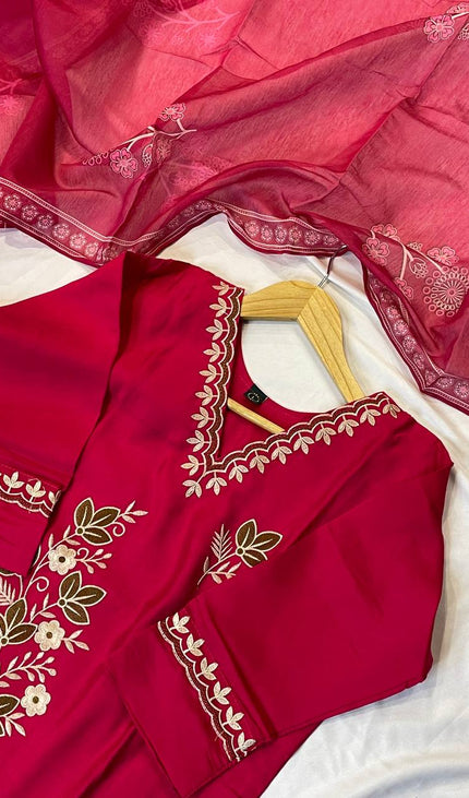 Red Floral Embroidered Kurta Set with Printed Dupatta | SC16_1