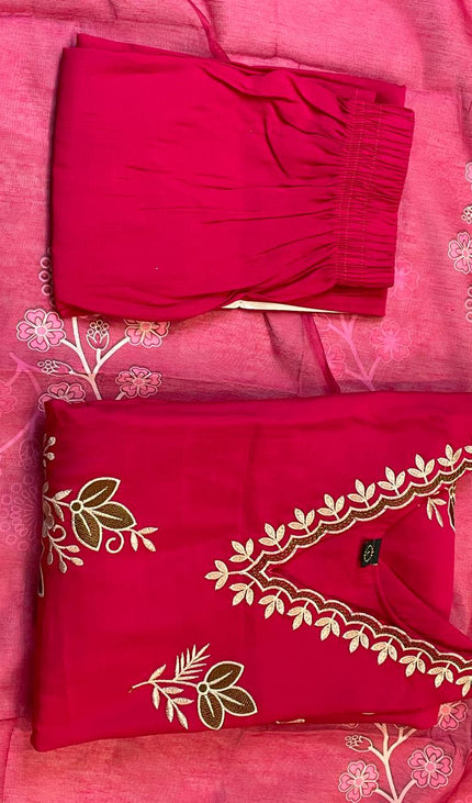 Red Floral Embroidered Kurta Set with Printed Dupatta | SC16_1