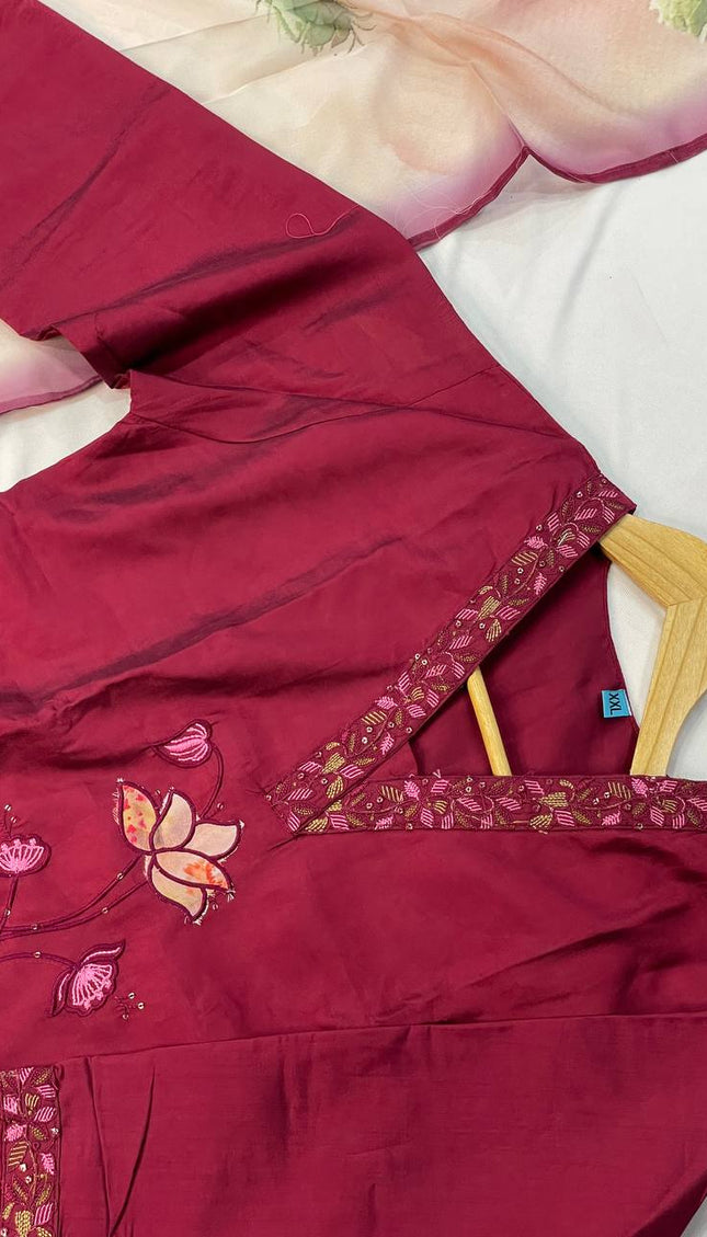 Maroon Hand-Painted Lotus Kurta Set with Floral Dupatta|SC15_2