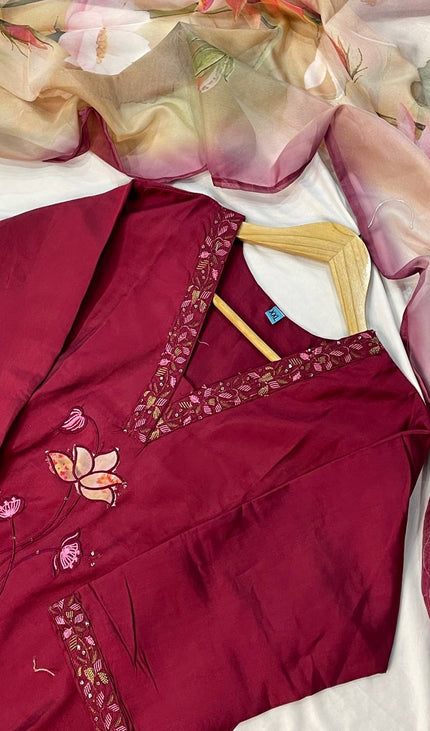 Maroon Hand-Painted Lotus Kurta Set with Floral Dupatta|SC15_2