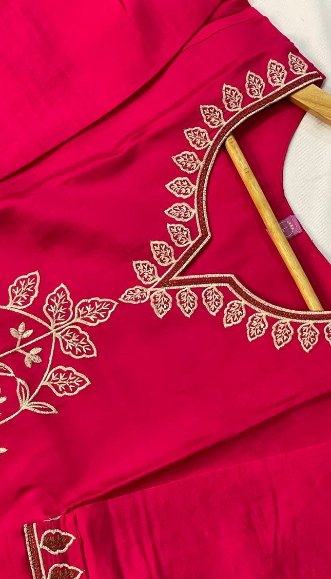 Magenta Pink Embroidered Kurta Set with Floral Dupatta |SC12_3