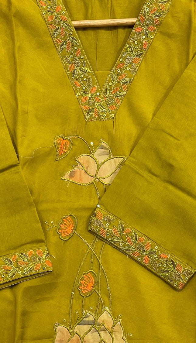 Olive Green Hand-Painted Lotus Kurta Set with Floral Chiffon Dupatta |SC15_3