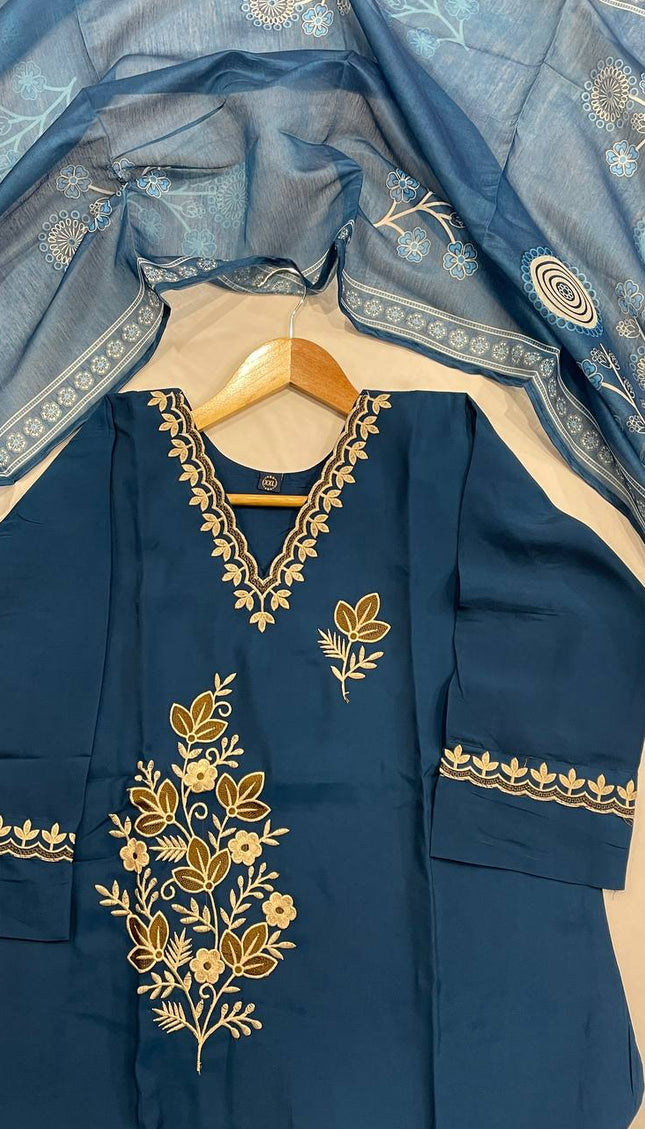 Navy Blue Gold Thread Floral Bouquet Embroidered Kurta Set with Jacquard Dupatta |SC16_2