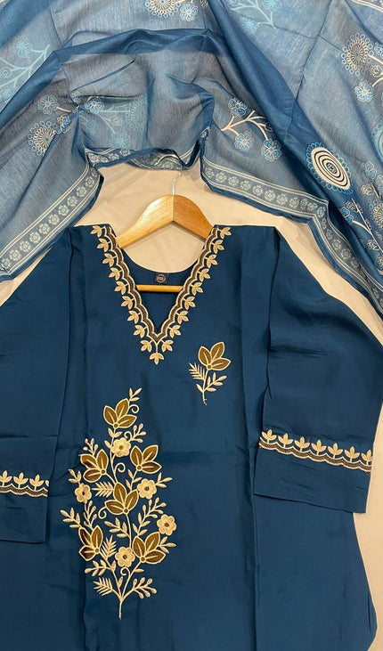 Navy Blue Gold Thread Floral Bouquet Embroidered Kurta Set with Jacquard Dupatta |SC16_2