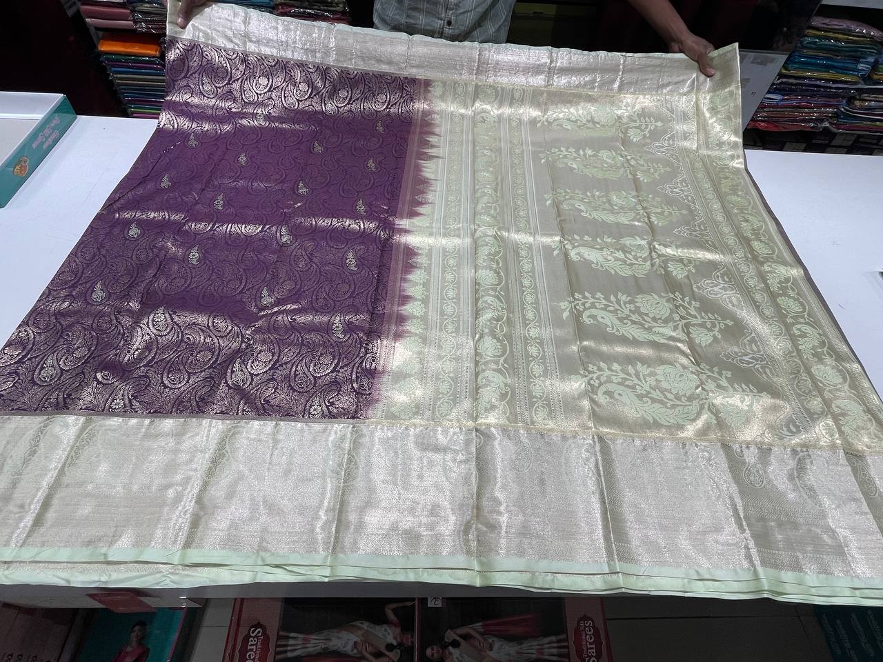 Red Kanchipuram Silk Saree With Butta Design| AS-00129